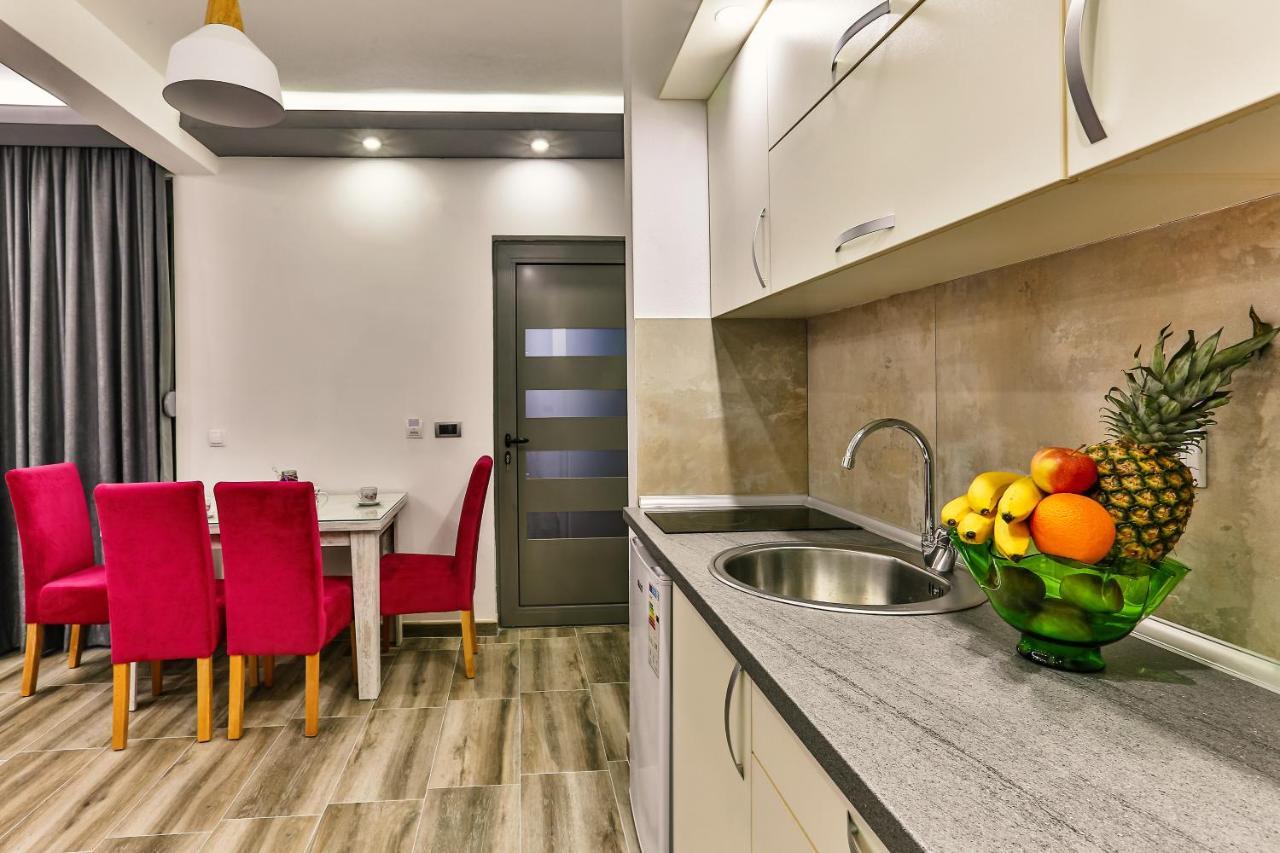 De Lux Apartments Luka Бар Екстер'єр фото
