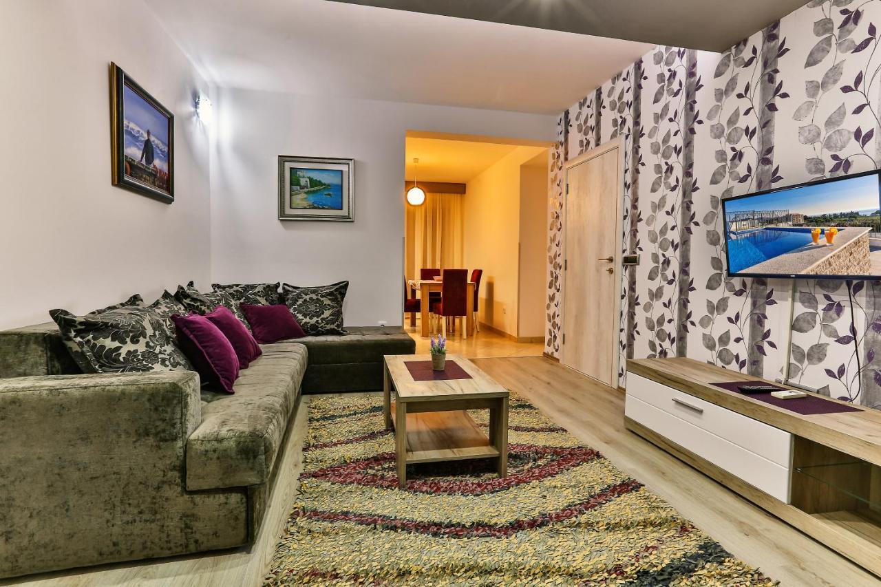 De Lux Apartments Luka Бар Екстер'єр фото