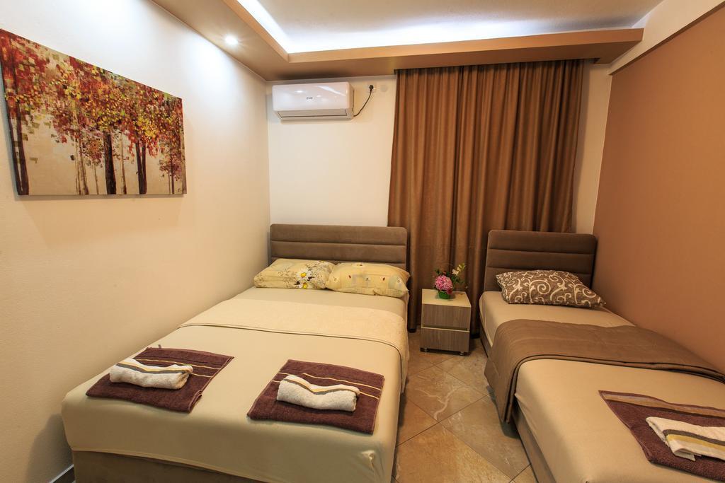 De Lux Apartments Luka Бар Екстер'єр фото
