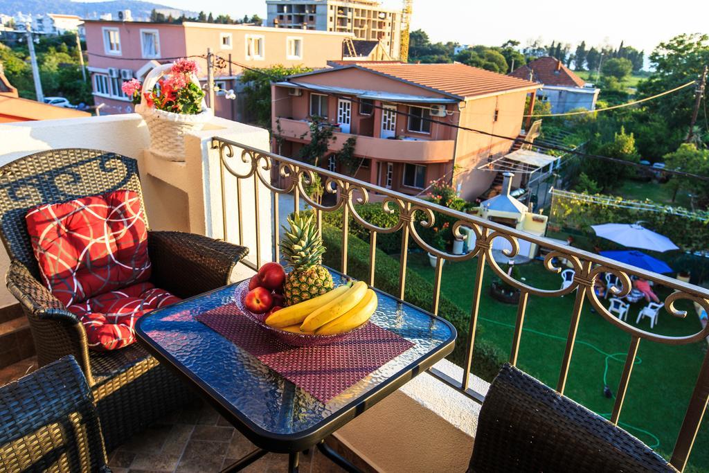 De Lux Apartments Luka Бар Екстер'єр фото
