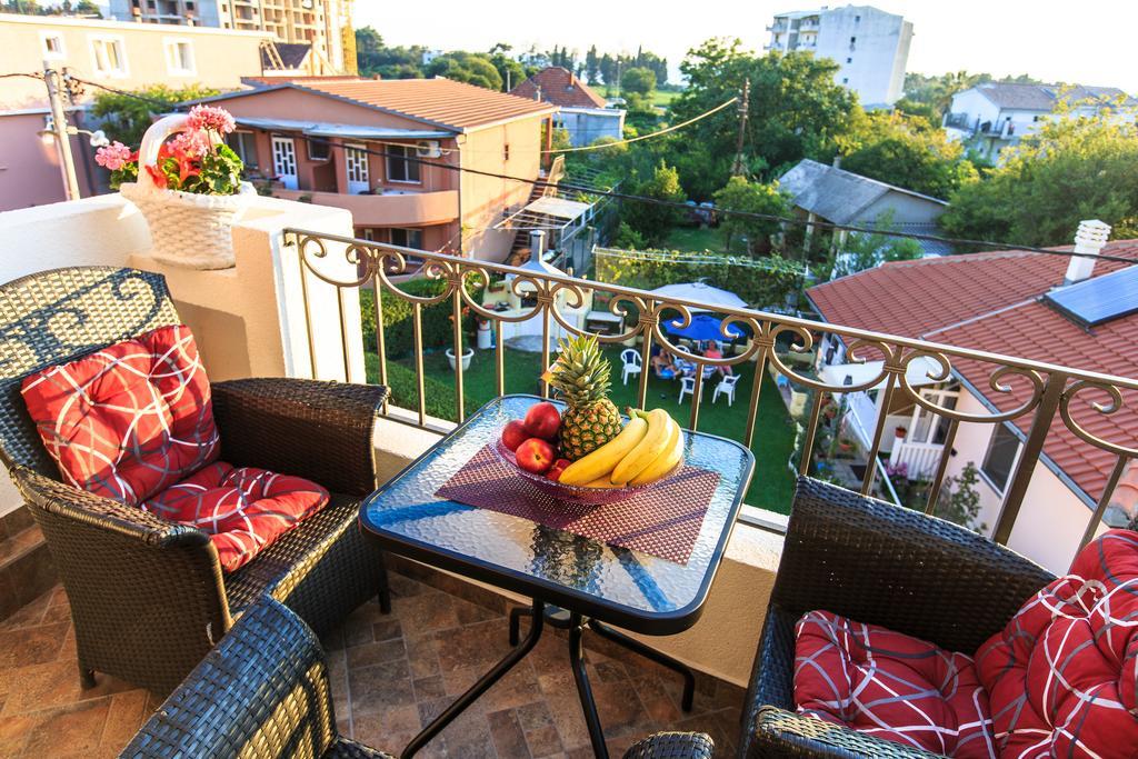 De Lux Apartments Luka Бар Екстер'єр фото