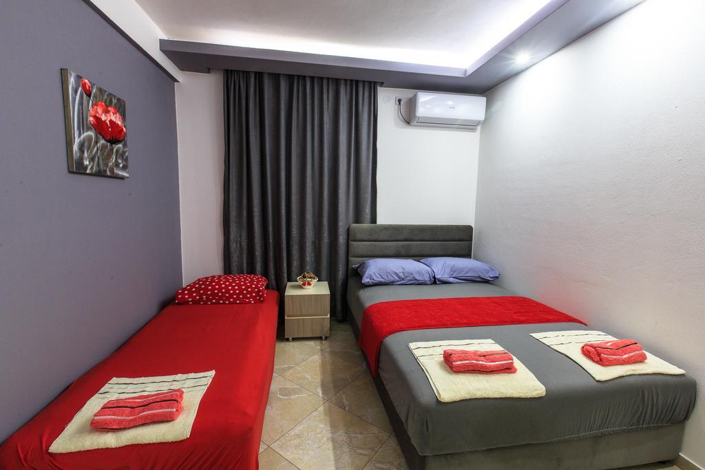 De Lux Apartments Luka Бар Екстер'єр фото