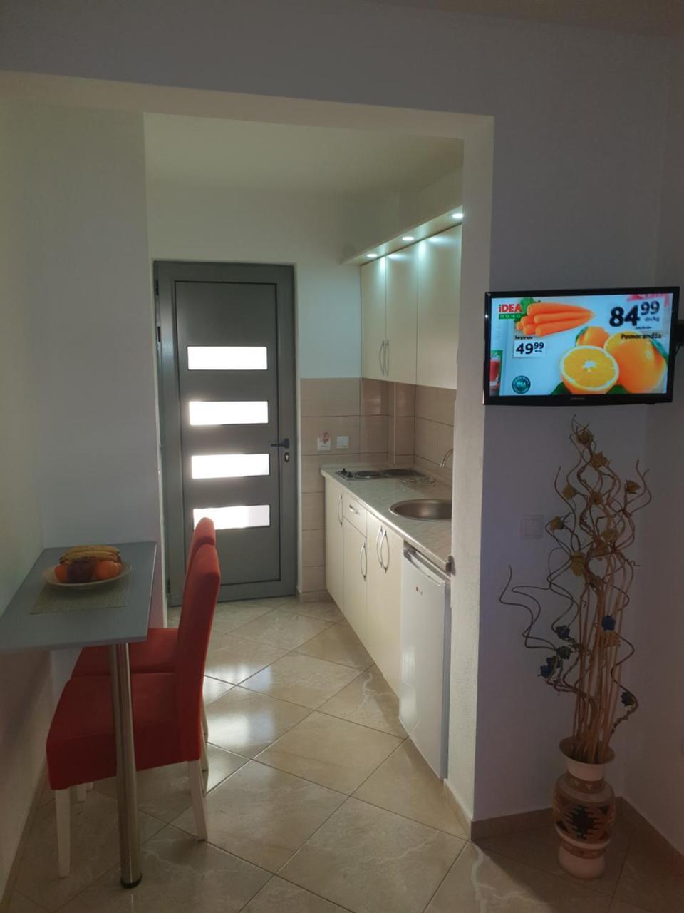 De Lux Apartments Luka Бар Екстер'єр фото